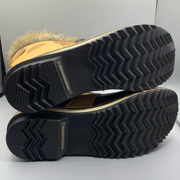 SOREL waterproof insulated women’s boots Size 9 - Picture 7 of 16